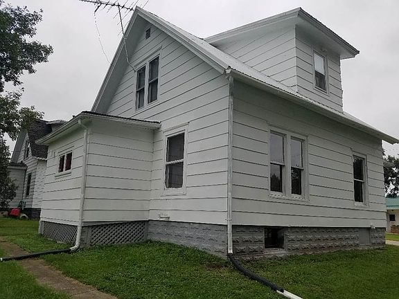 2nd image of 319 4th St NW