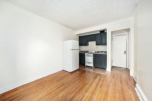 1st image of 30 Columbia Pl #A26