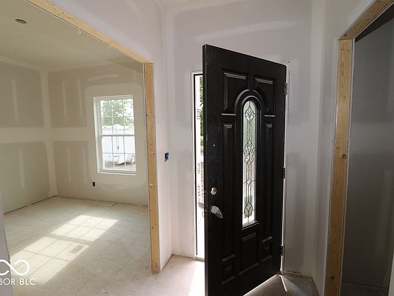 2nd image of LOT 2 N Center St