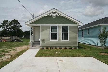 1st image of 1720 Huey P Long Ave