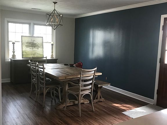 2nd image of 313 Sunrise Dr