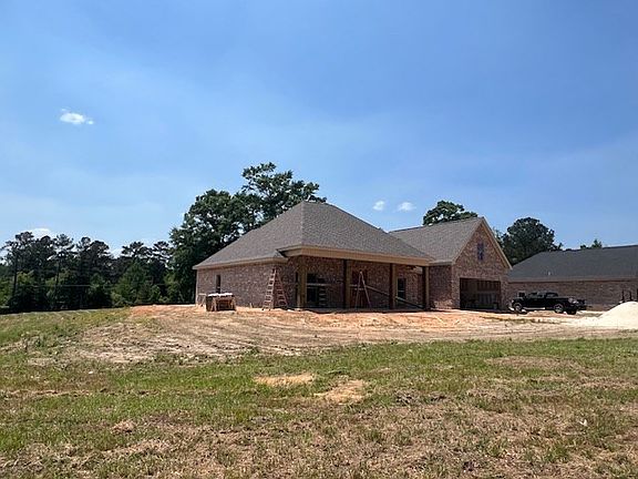 2nd image of 563 Moselle Seminary Rd
