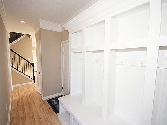 5th image of 11044 Woodpark Dr