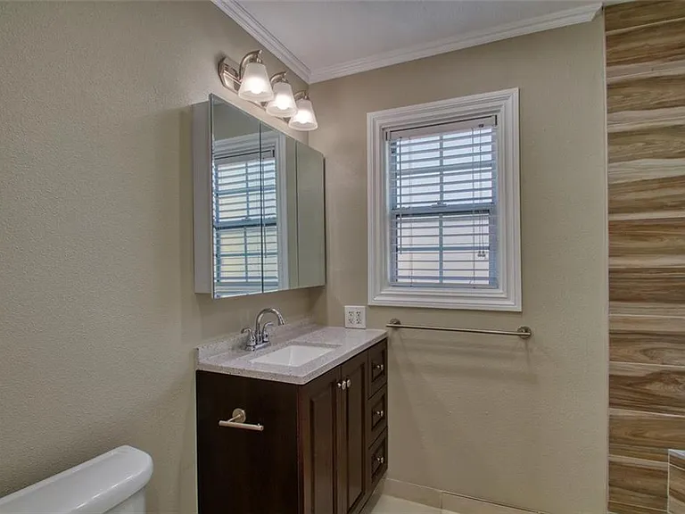 16864 Bayview Dr #3 — Photo 4