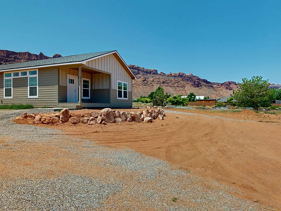 2070 Starbuck Ln