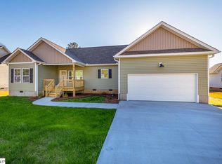 106 Stratford Pl, Clinton, SC 29325