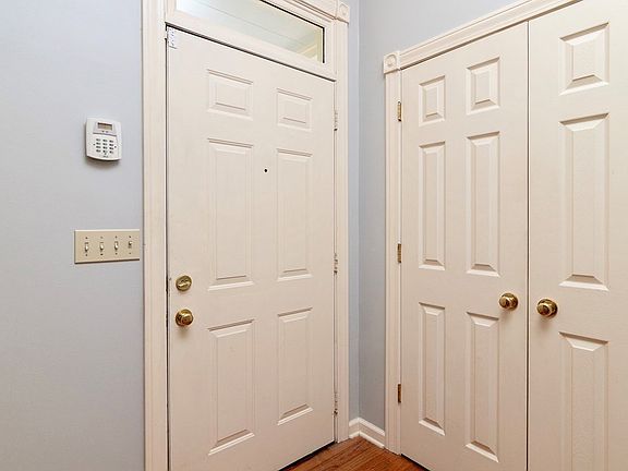 3rd image of 611 Piedmont Dr