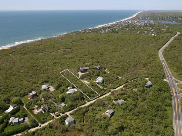 26 Seaside Ave, Montauk, NY 11954