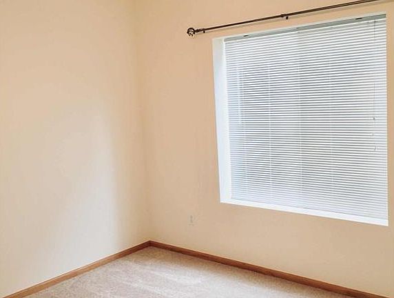 5th image of 1340 SE Florence Dr Unit 17L