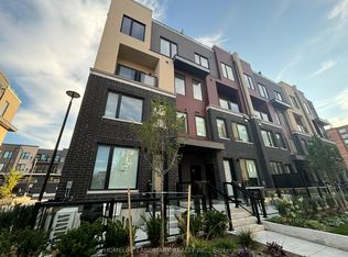 3429 Ridgeway Dr #20, Mississauga, ON L5L5M6
