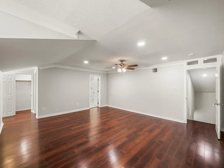 4023 Breakwood Dr — Photo 37