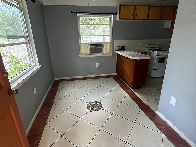 208 E Voorhis Ave #1 — Photo 12