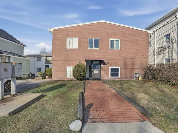 99 Irving St, Fall River, MA 02723