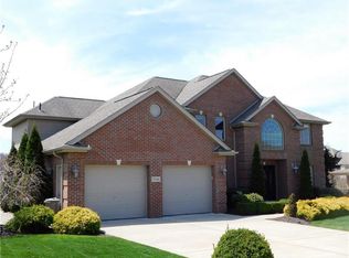 7746 Oxford Ct, North Huntingdon, PA 15642