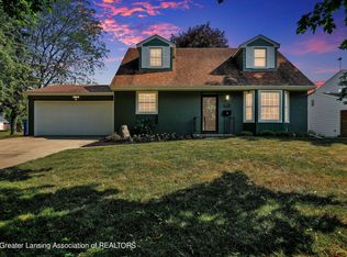 3011 Colchester Rd, Lansing, MI 48906