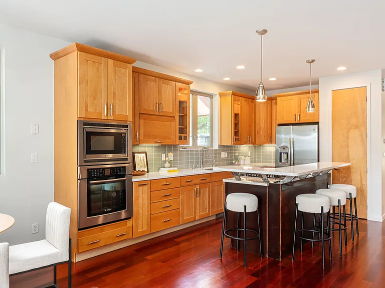 2155 S Logan St #2155 — Photo 9