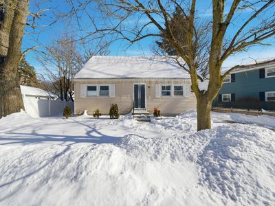 32 Fairview Avenue, Nashua, NH, 03060