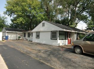 9914 Harnew Rd W, Oak Lawn, IL 60453