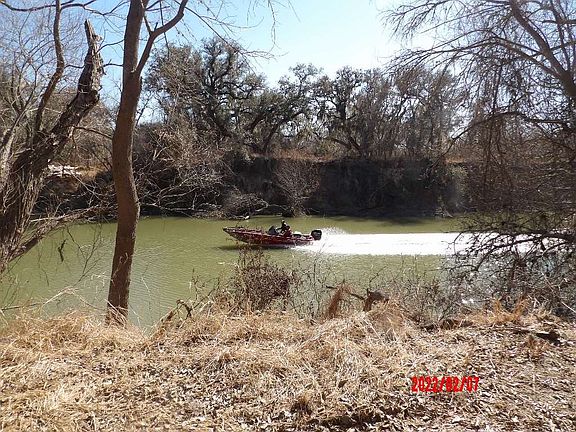 4th image of 3722 E Us Highway 59