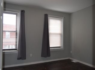 2413 S 10th St, Philadelphia, PA 19148