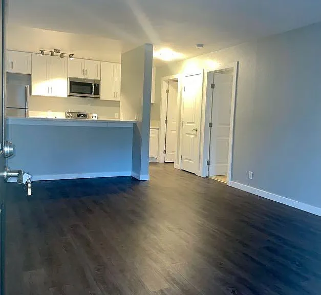 1 Bedroom: Entry, Living Room, Dining Bar, 1st Floor