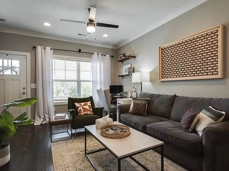 975 Ashland Place Dr — Photo 5
