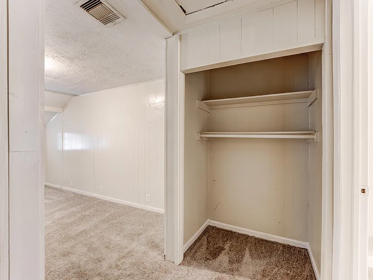 815 Roosevelt St — Photo 9