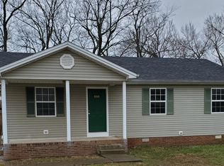 252 Wildwood Dr, Hopkinsville, KY 42240
