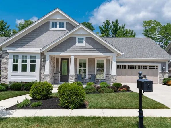 4049 Retreat Dr, Cincinnati, OH 45241