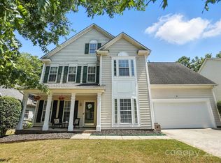 8837 Cedar Run Way, Charlotte, NC 28273