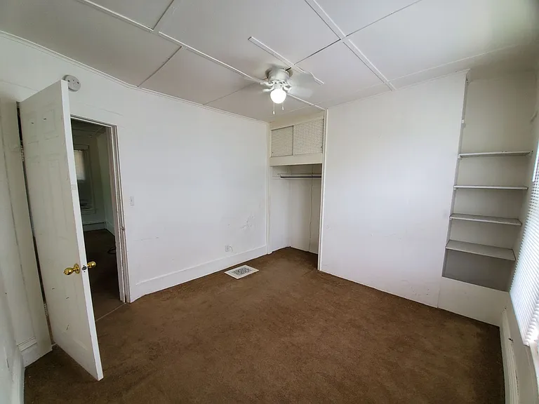 Walnut St 2512 — Photo 20