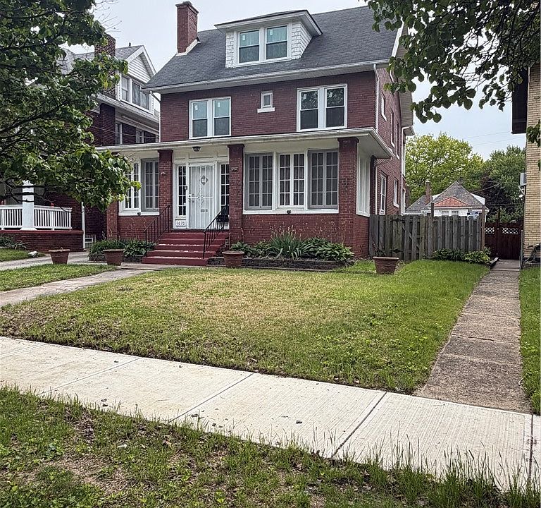 1st image of 1070 Parkside Rd