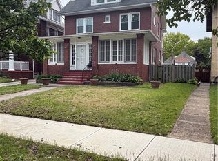 1070 Parkside Rd, Cleveland, OH 44108