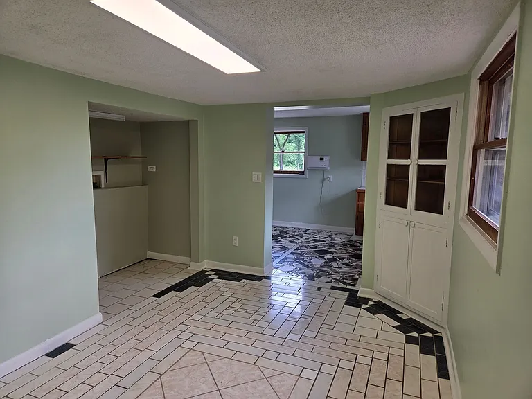171 Gilmer St #B — Photo 6