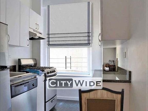 4th image of 120 W 86th St #1F
