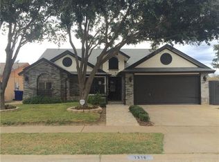 1318 Longhorn Dr, Laredo, TX 78045