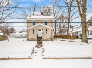 2804 Nesmith Lake Blvd, Akron, OH 44314