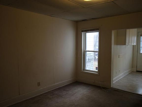 2nd image of 2305 East Ave