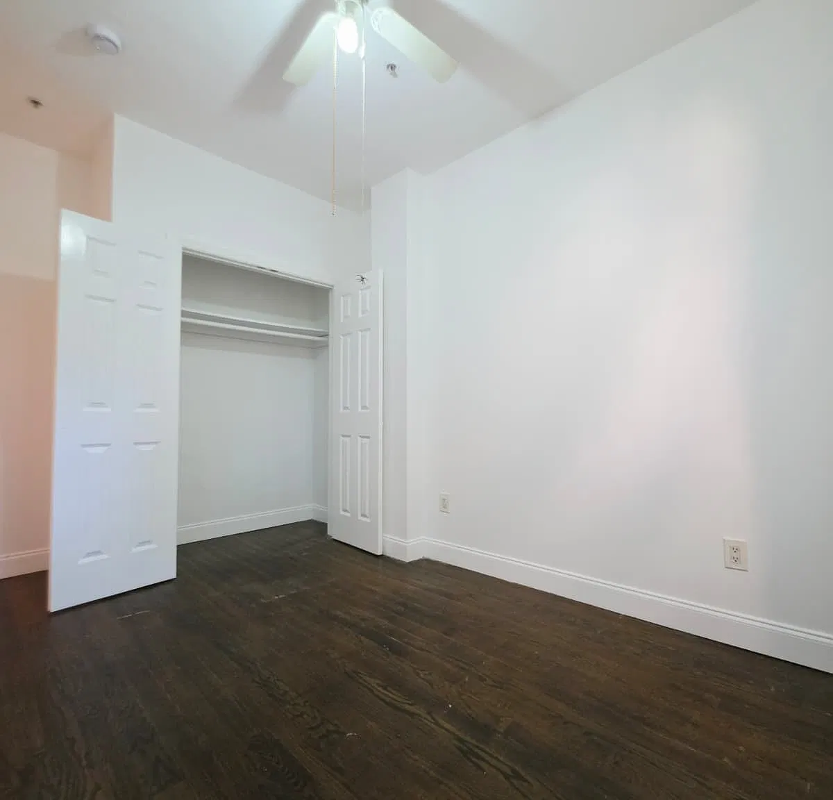 3 bed, 1000 sqft, $2,200 — Photo 4