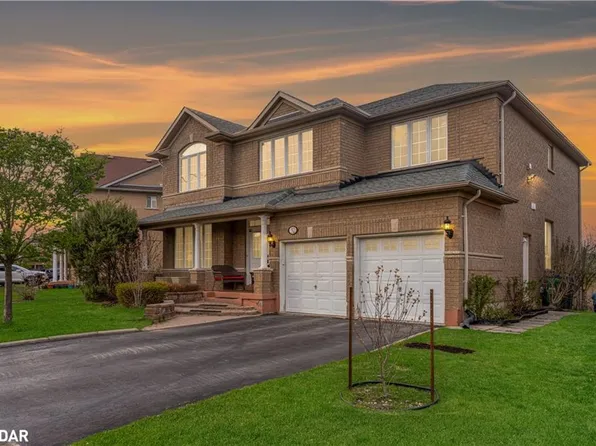 32 Martineau Rd, Brampton, ON L6P 1H2