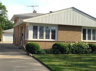 7253 W Breen St, Niles, IL 60714