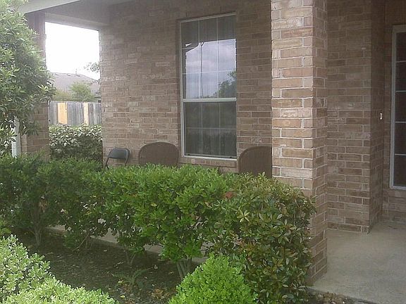 3rd image of 9962 Driftwood Park Dr
