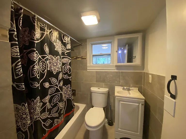 313 Myles Ave — Photo 13