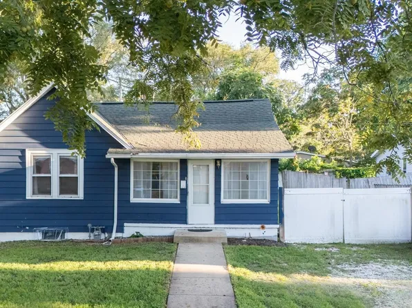 1416 Lake St, Pekin, IL 61554