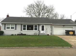 1114 S Ottawa Ave, Dixon, IL 61021