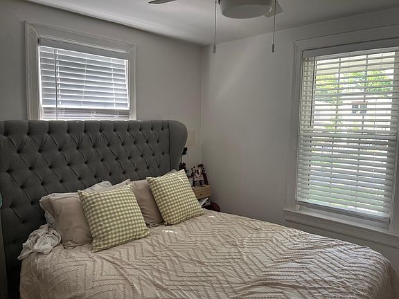 3rd image of 505 Park Cir