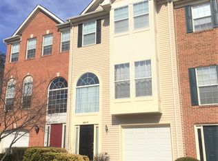 8449 Carmela Cir, Springfield, VA 22153