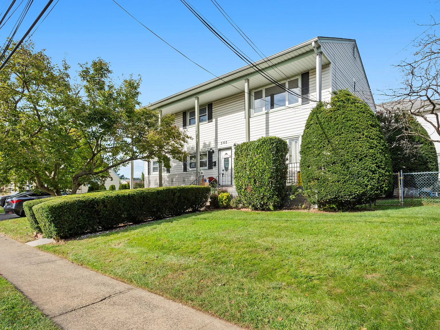 3 bed, $2,850 — Photo 2