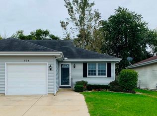 829 Covey Ln, Coal City, IL 60416