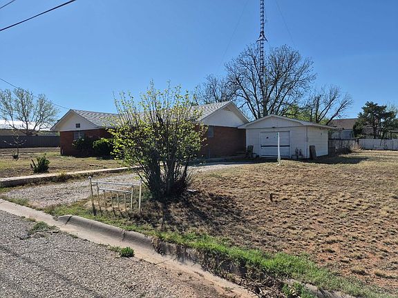 2nd image of 708 27th St